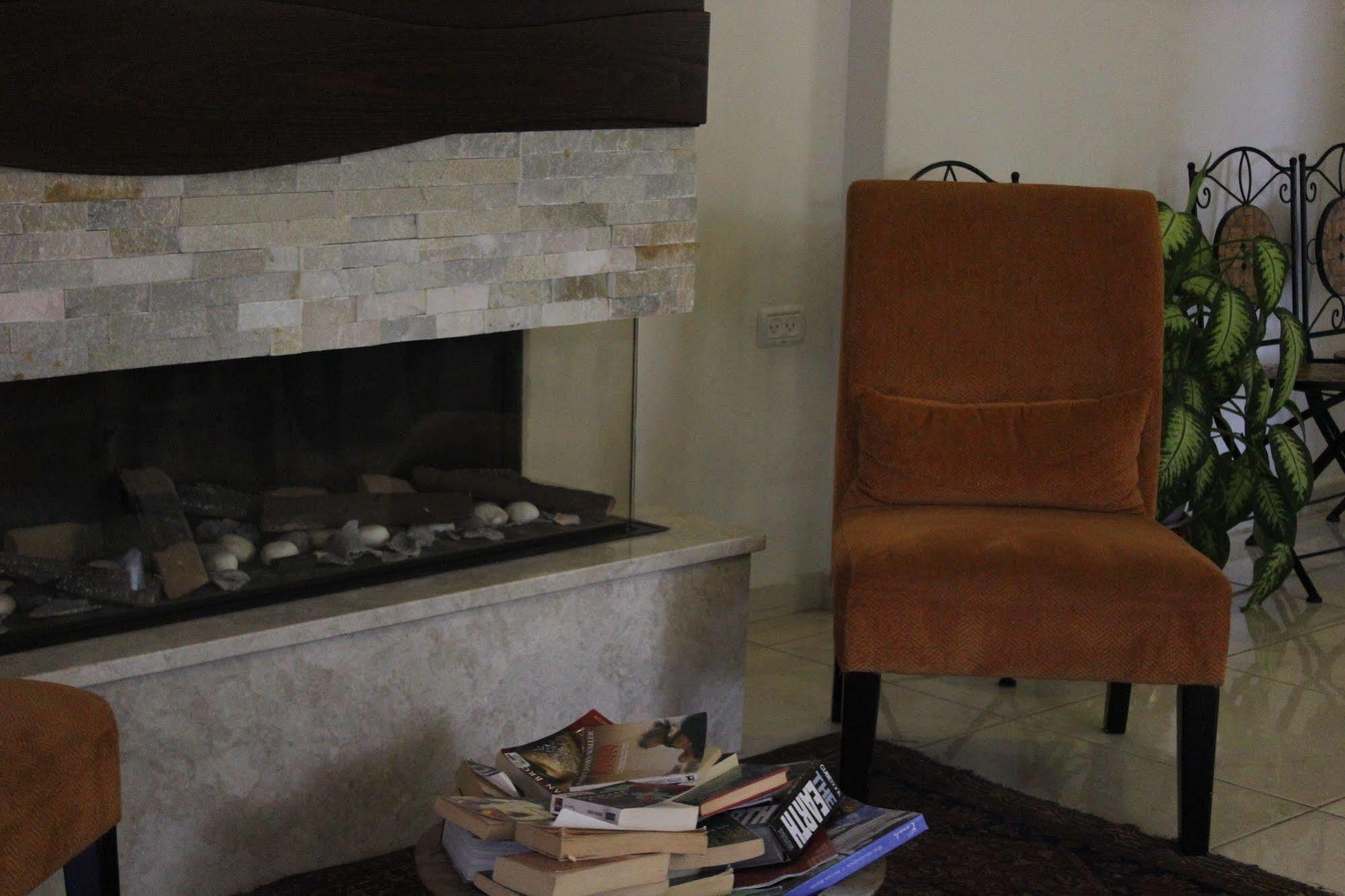 Lavender Boutique Hotel ラマッラ エクステリア 写真
