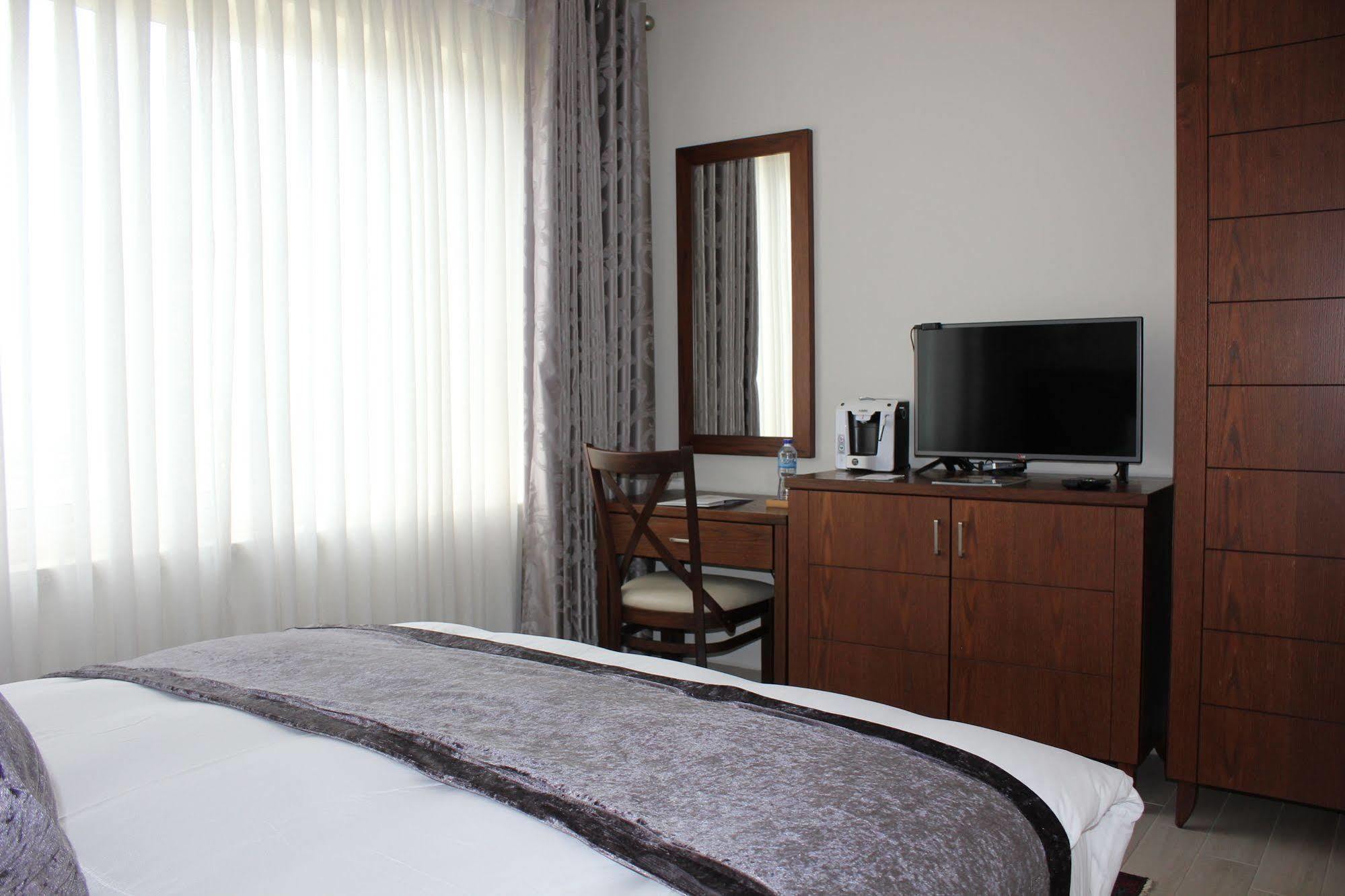 Lavender Boutique Hotel ラマッラ エクステリア 写真