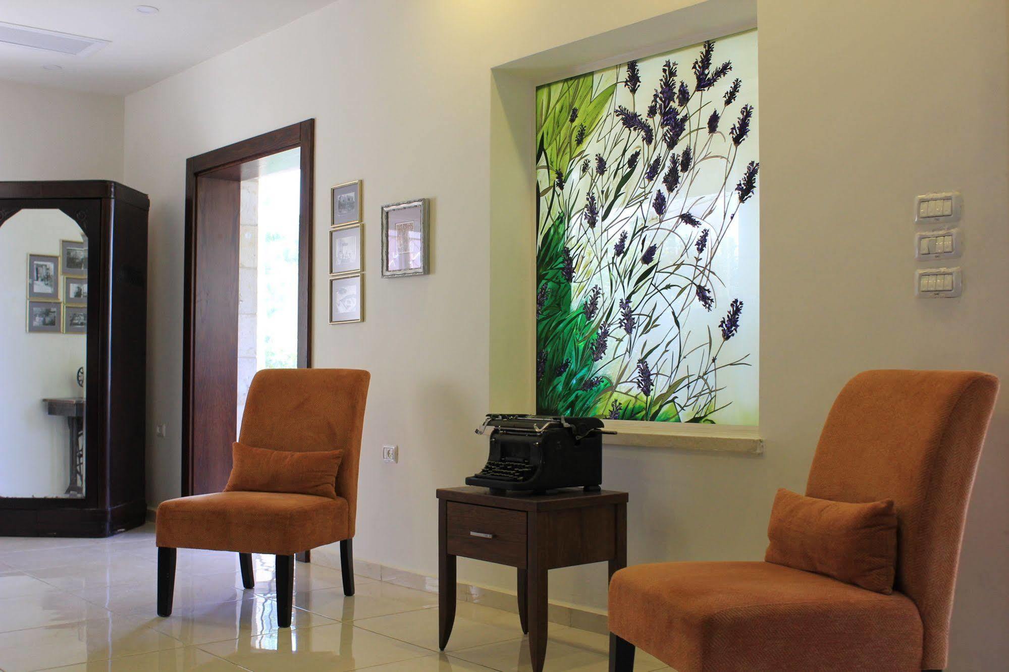 Lavender Boutique Hotel ラマッラ エクステリア 写真
