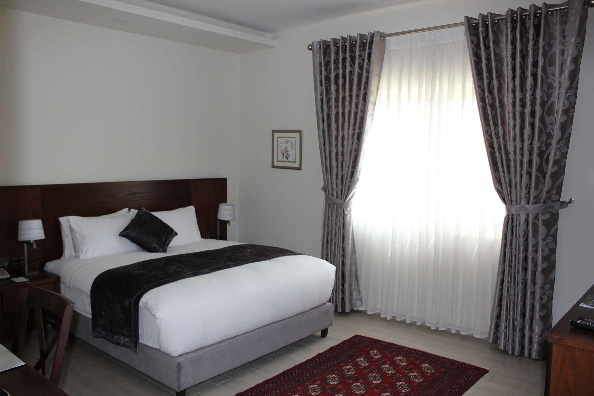 Lavender Boutique Hotel ラマッラ エクステリア 写真