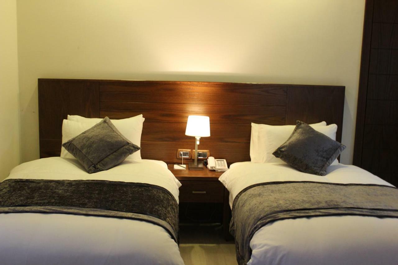 Lavender Boutique Hotel ラマッラ エクステリア 写真